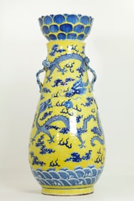 Fine Lg Chinese Blue White Porcelain Dragon Vase