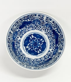 Fine Chinese 19th Cen Blue & White Porcelain Bowl