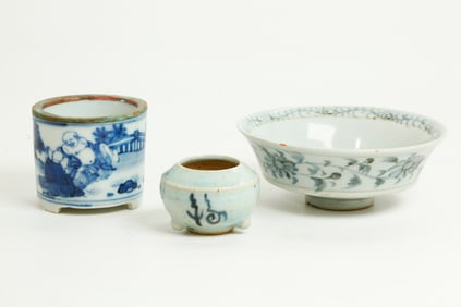 3 Chinese Blue & White Porcelain Containers