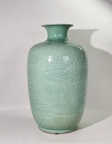 Fine Lg Chinese Pale Celadon Porcelain Dragon Vase
