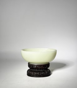 Fine Chinese Warm White Jade Oval Bowl Wood Stand