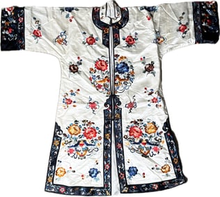 Chinese Embroidered White Satin Front Seam Coat