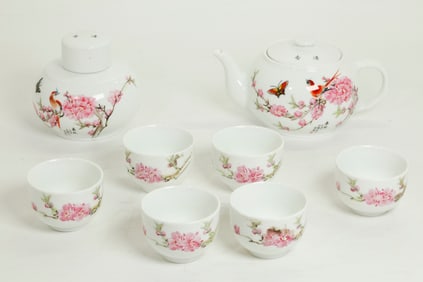 Chinese Jingdezhen Porcelain Teapot Set