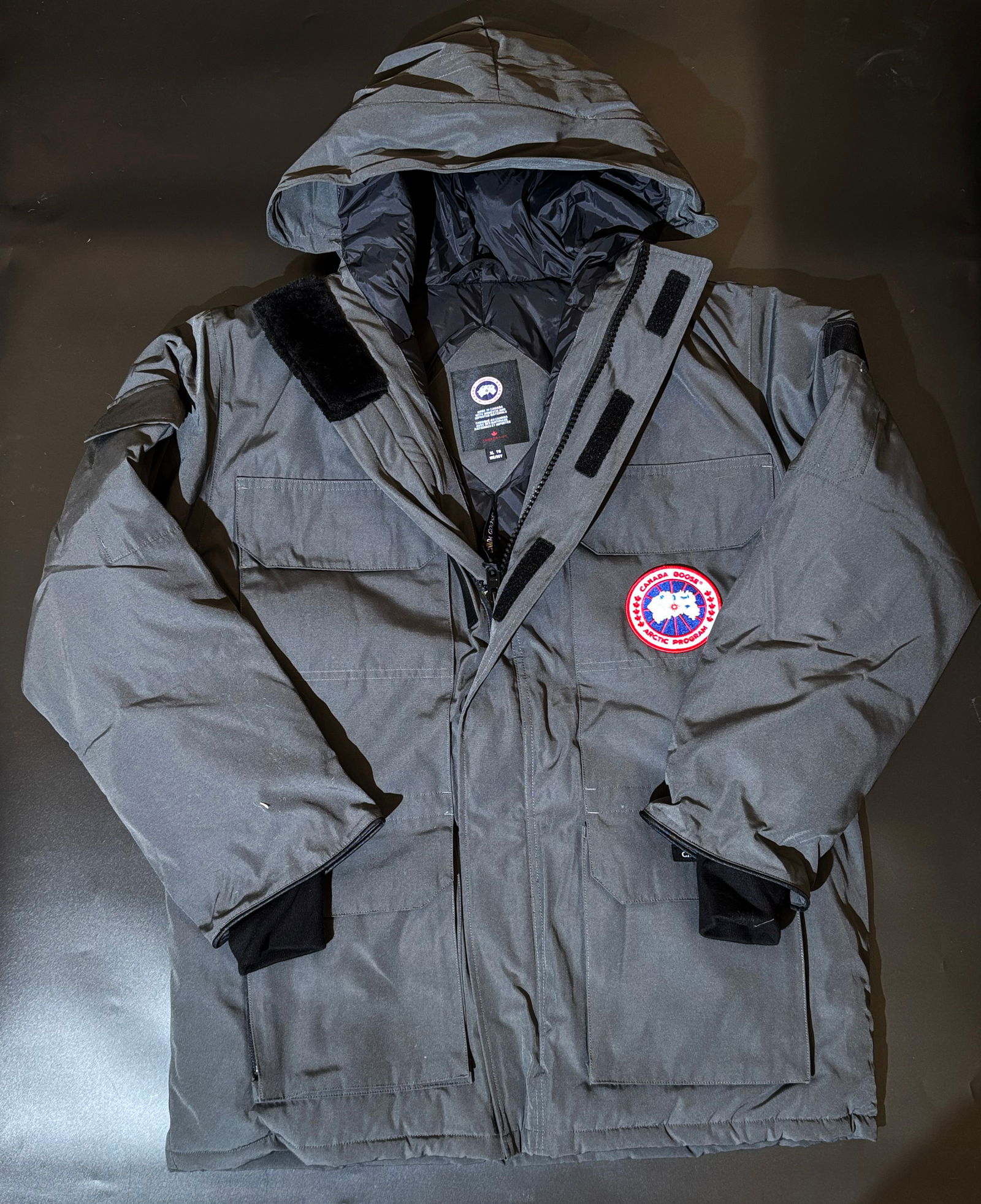 Canada Goose Graphite Gray Expedition Parka; XL. (1 of 5)