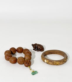 2 Chinese Bracelets Wood & Nut; Japanese Netsuke