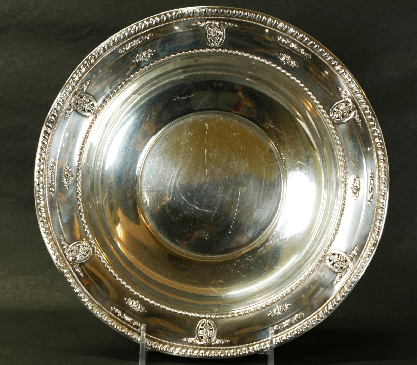 Wallace Sterling Vintage Fruit Bowl; 7.52 toz (1 of 5)