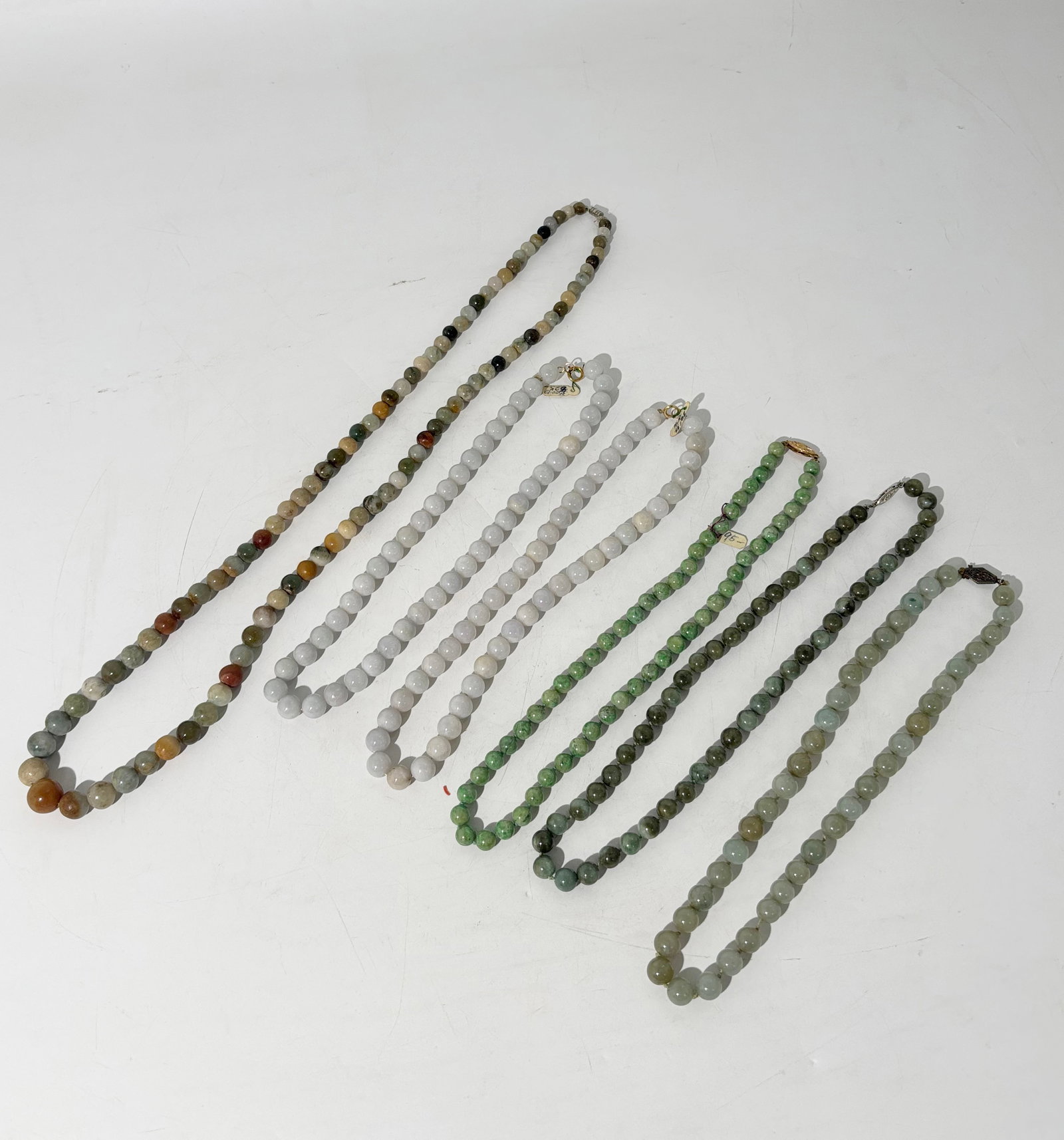 6 Chinese Jadeite Bead Necklaces (1 of 7)