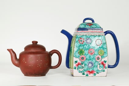 2 Good Chinese Qing Yixing Zisha Teapots
