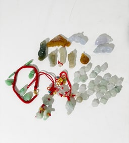 Group Chinese Jadeite: 9 Pendants 27 Piglets Etc
