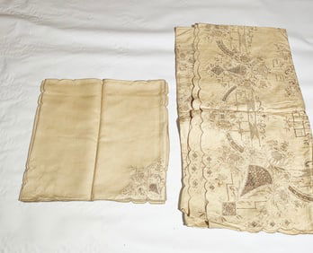 Elaborate Lace Embroidered Linen Cloth 12 Napkins