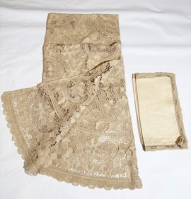 Round Lace 80 Inch Diameter Table Cloth 12 Napkins