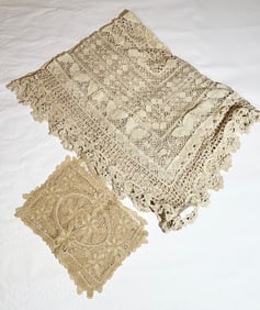 Crochet Table Cloth 80 X 58 Inches, 4 Lace Mats