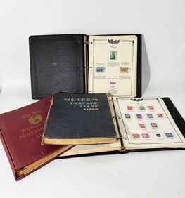 4 albums Worldwide Postage Stamp Collection