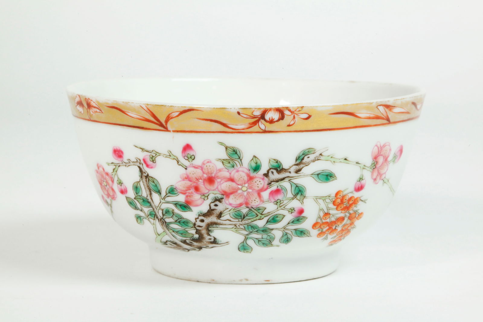 Fine Chinese 19 C Fencai Enameled Porcelain Bowl (1 of 6)