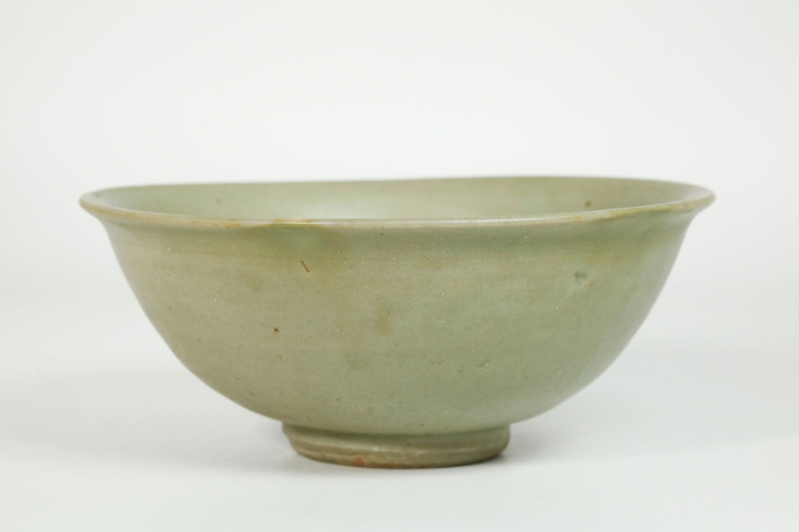 Chinese Ming Dynasty Longquan Porcelain Bowl (1 of 4)