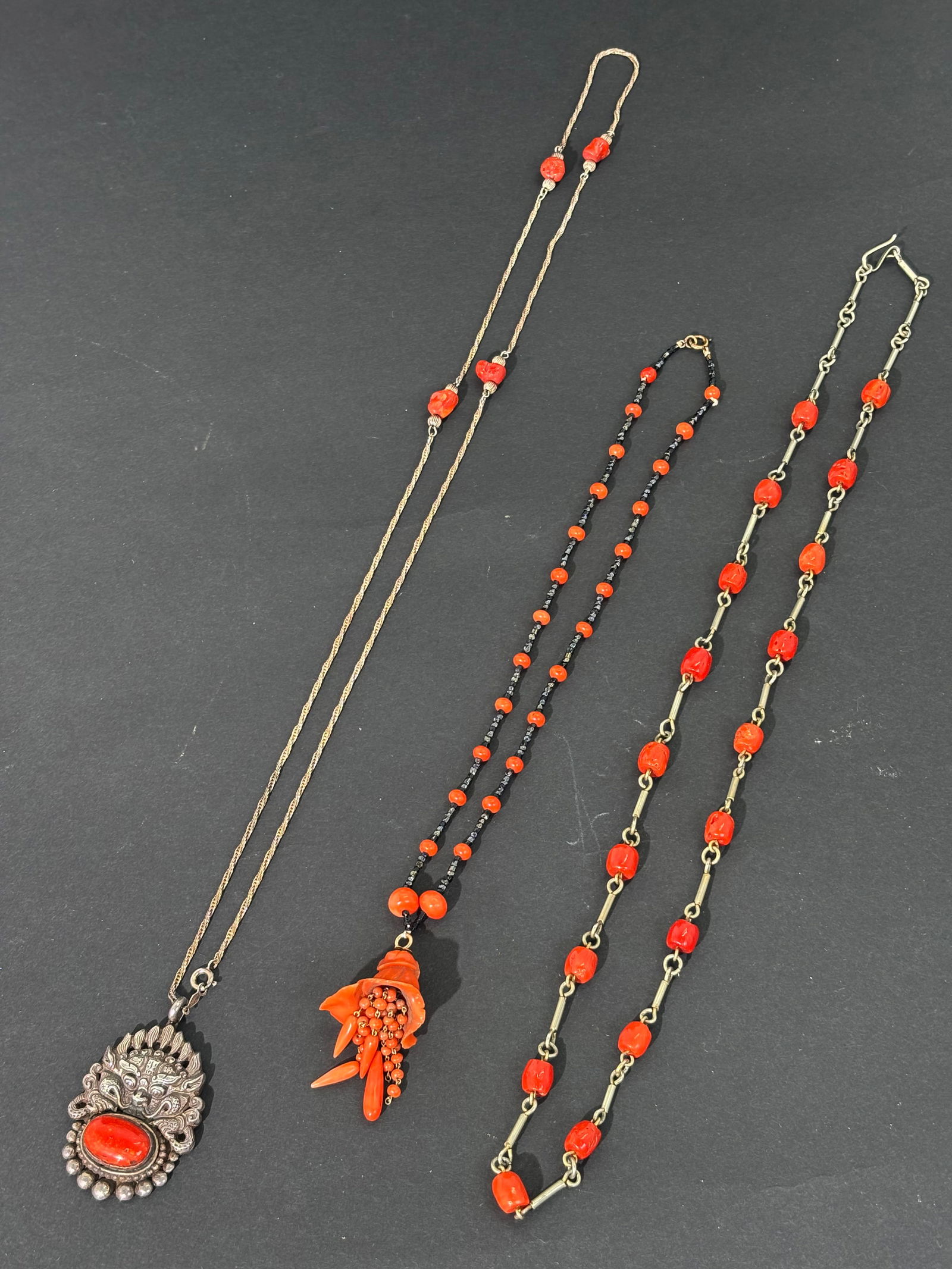 3 Vintage Necklaces 2 Coral Pendants Silver Chains (1 of 7)