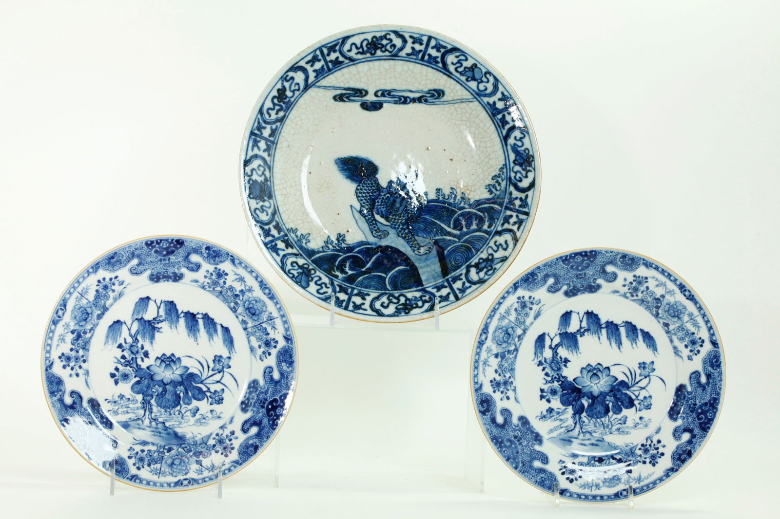 Pr Chinese 18 C Export Porcelain Plates & Charger (1 of 6)