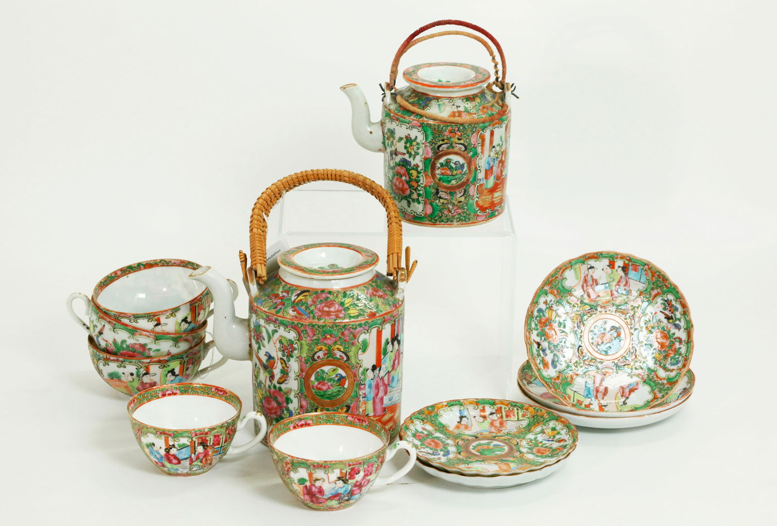 2 Chinese Rose Mandarin Porcelain Teapots + 10 Pc (1 of 6)