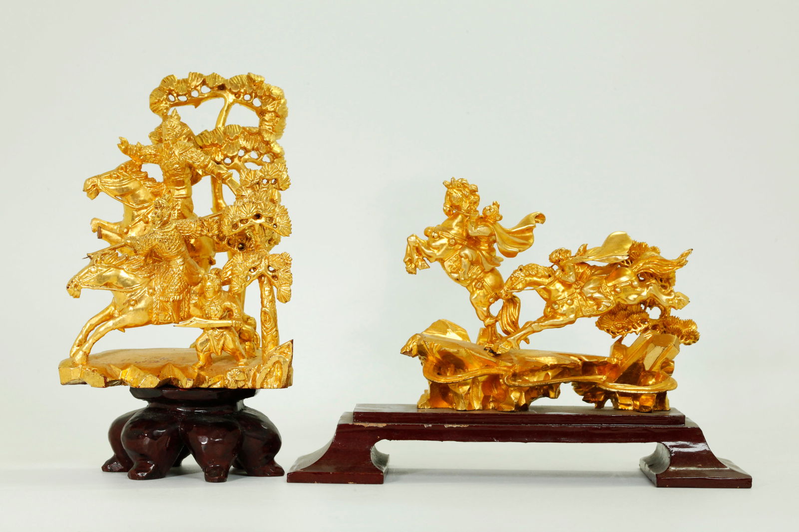 2 Chinese Gold Lacquered Wood Table Sculptures (1 of 7)