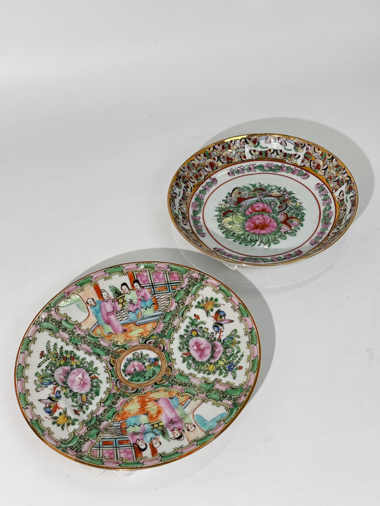 2 Chinese Rose Medallion Porcelain Plates (1 of 5)