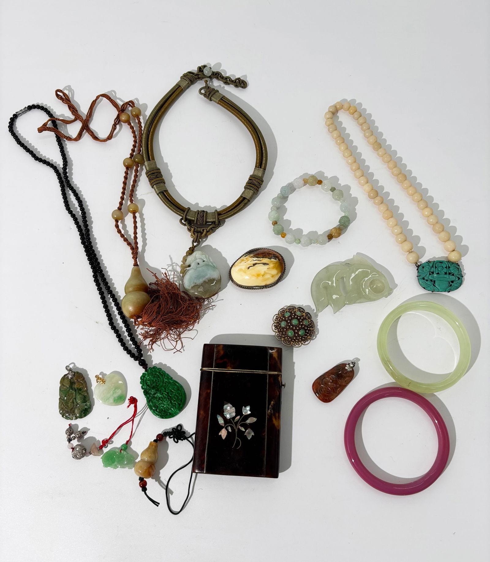 Chinese Jewelry; Jadeite Amber Turquoise Etc (1 of 14)