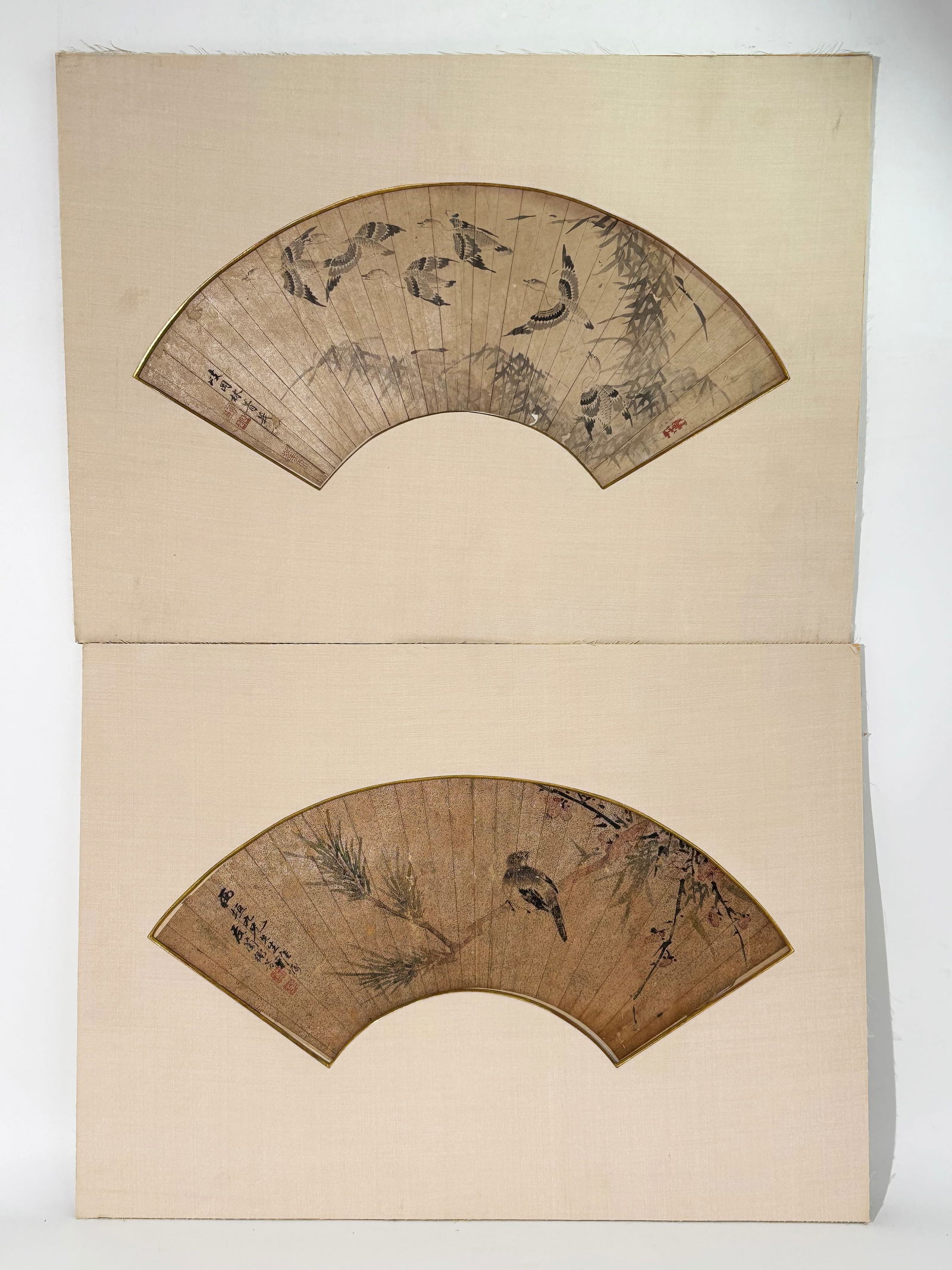 2 Chinese 18 / 19 Century Fan Paintings of Birds (1 of 7)