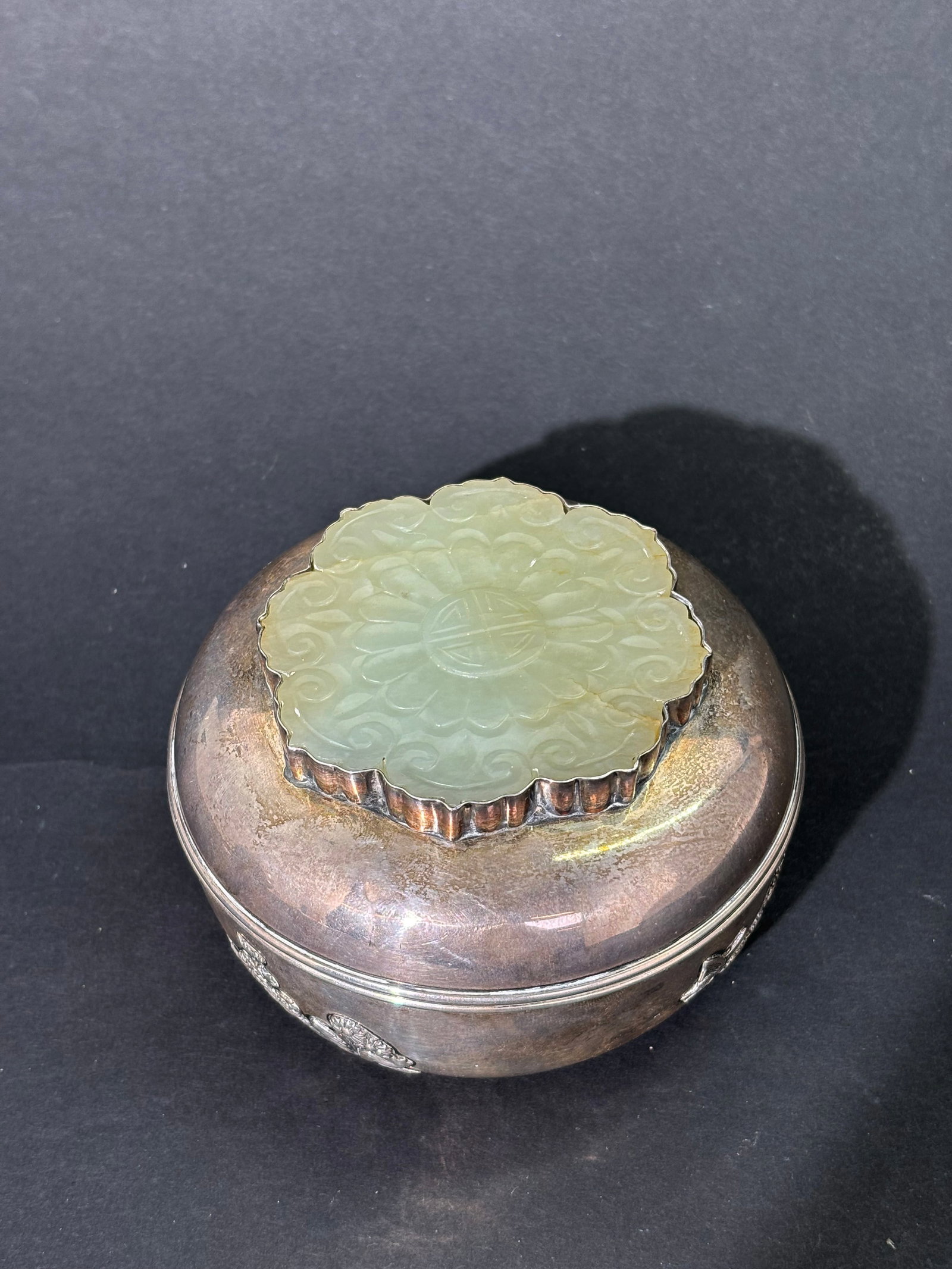 Chinese Ming Jade Button & Miyamoto Silver Box (1 of 10)
