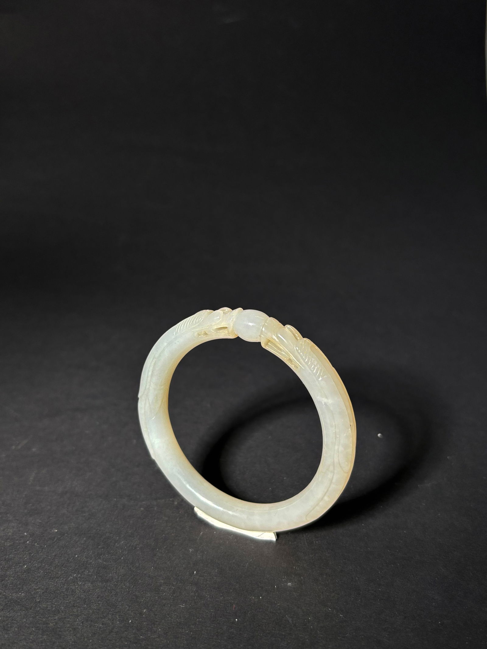 Good Chinese Qing White Jade Dbl Dragon Bangle (1 of 6)