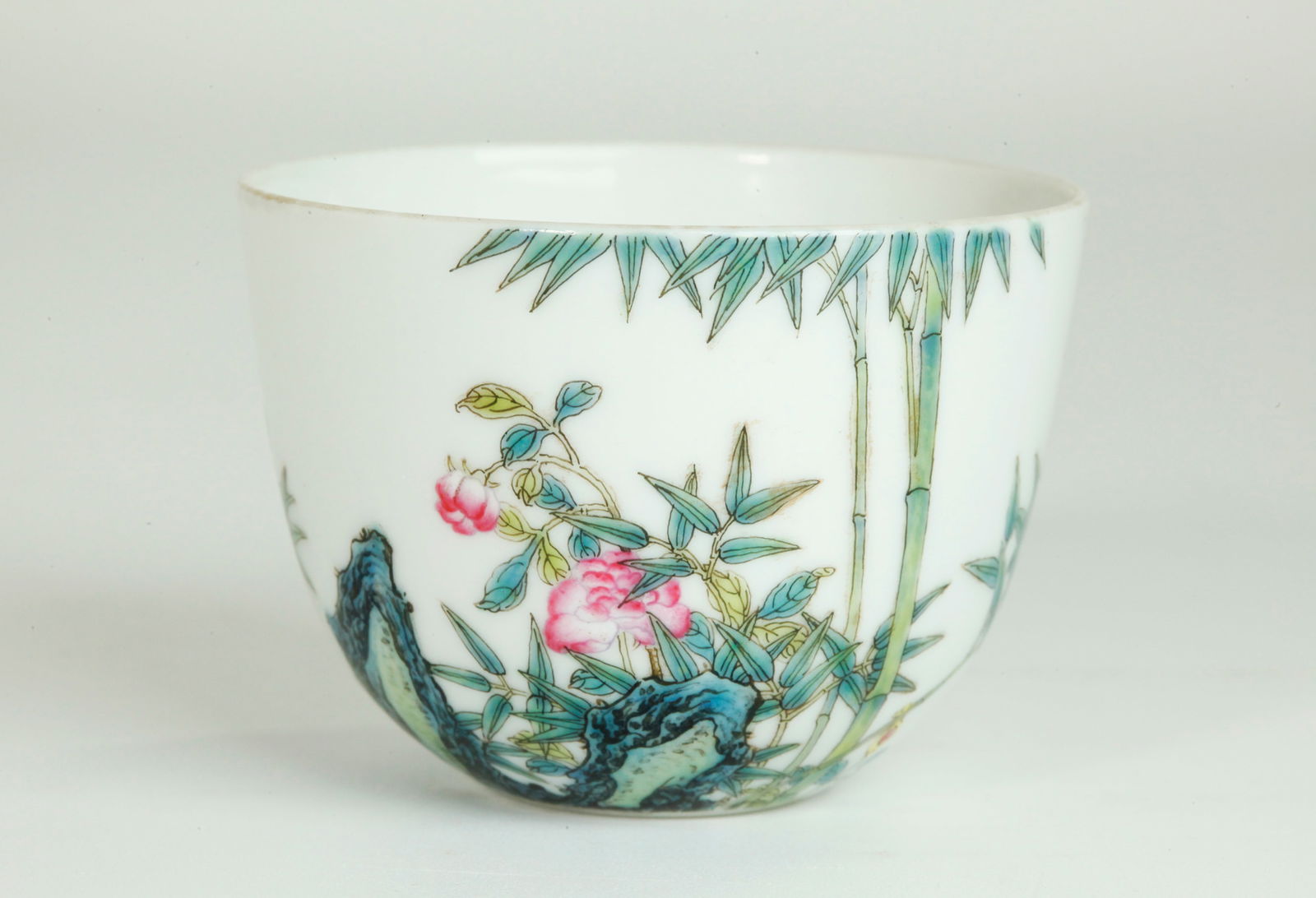 Chinese Famille Rose Enameled Porcelain Small Cup (1 of 5)