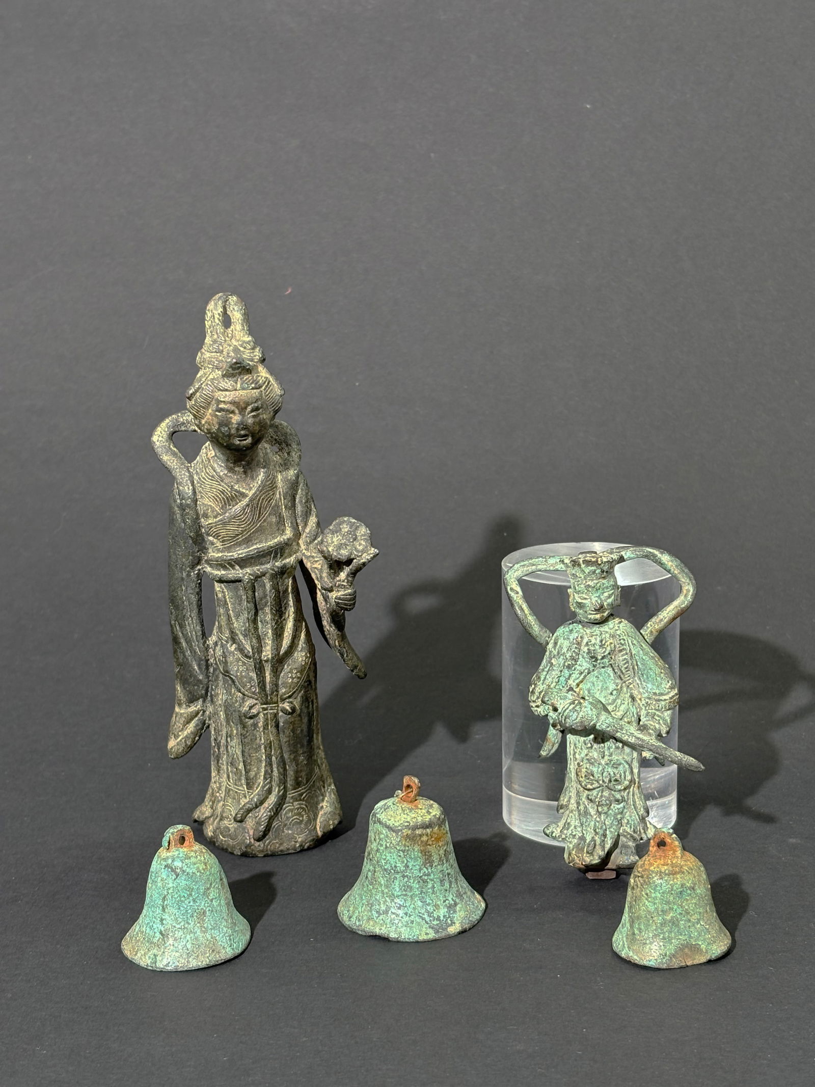 5 Chinese Ming Or Earlier Bronzes 2 Figures 3 Bell (1 of 9)