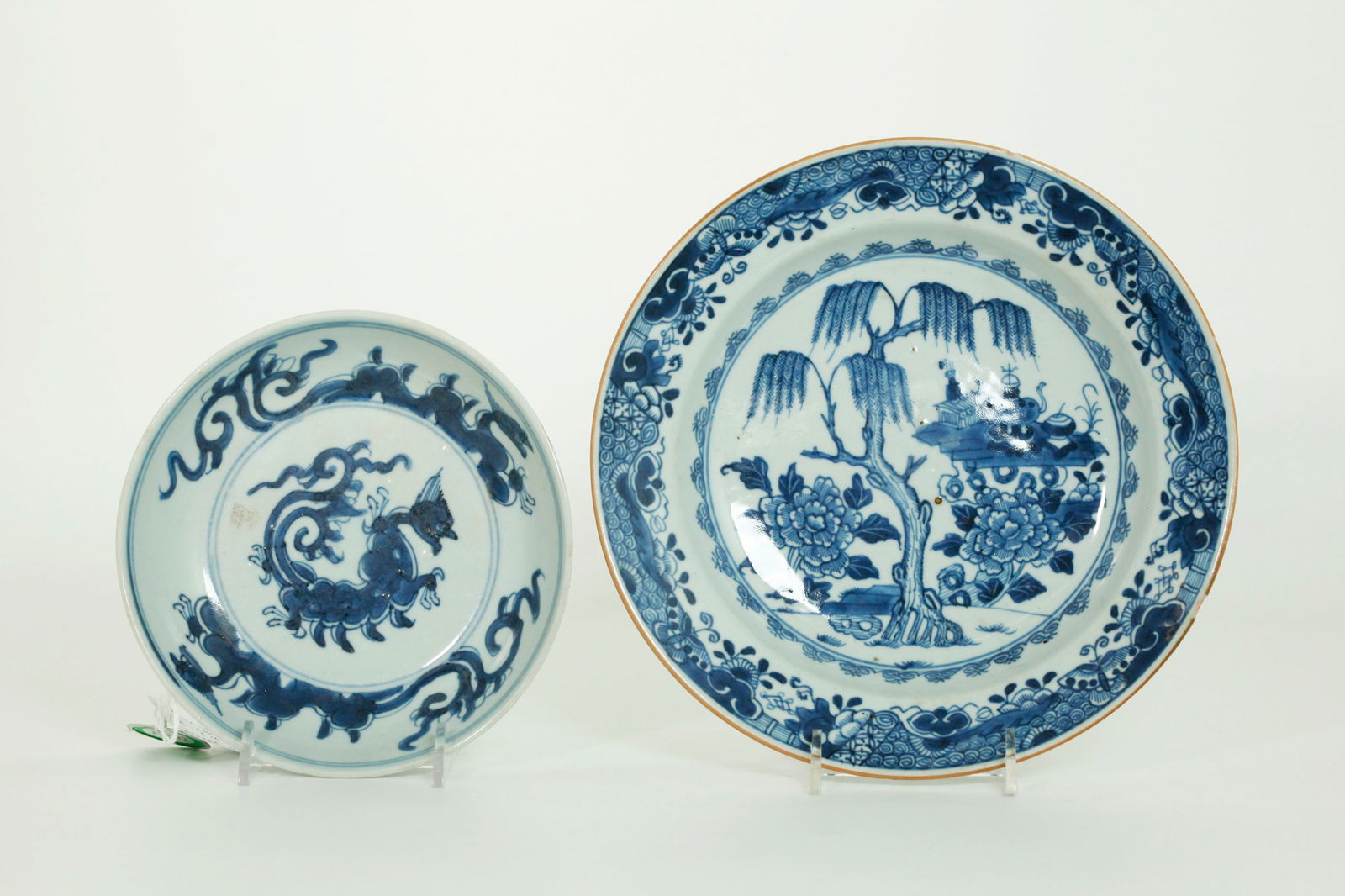 Chinese 17 C Blue & White Chilong, 18th C Plate (1 of 9)