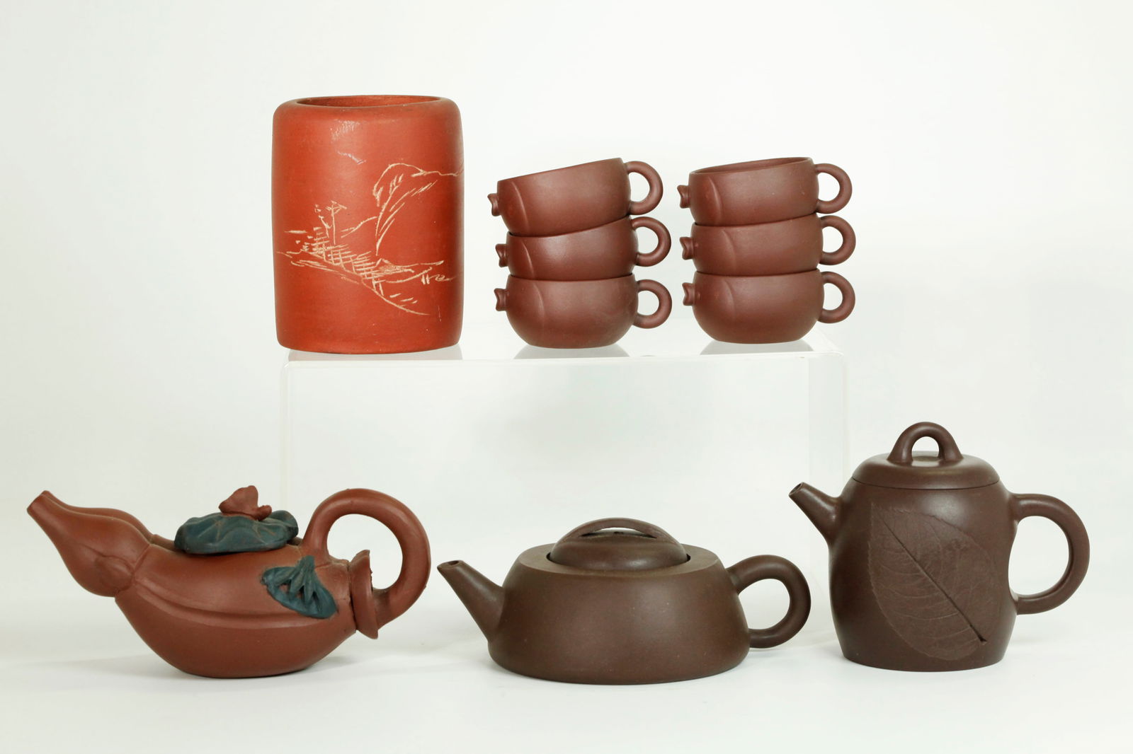 10 Chinese Yixing Zisha: 3 Teapots 6 Cups Bitong (1 of 9)