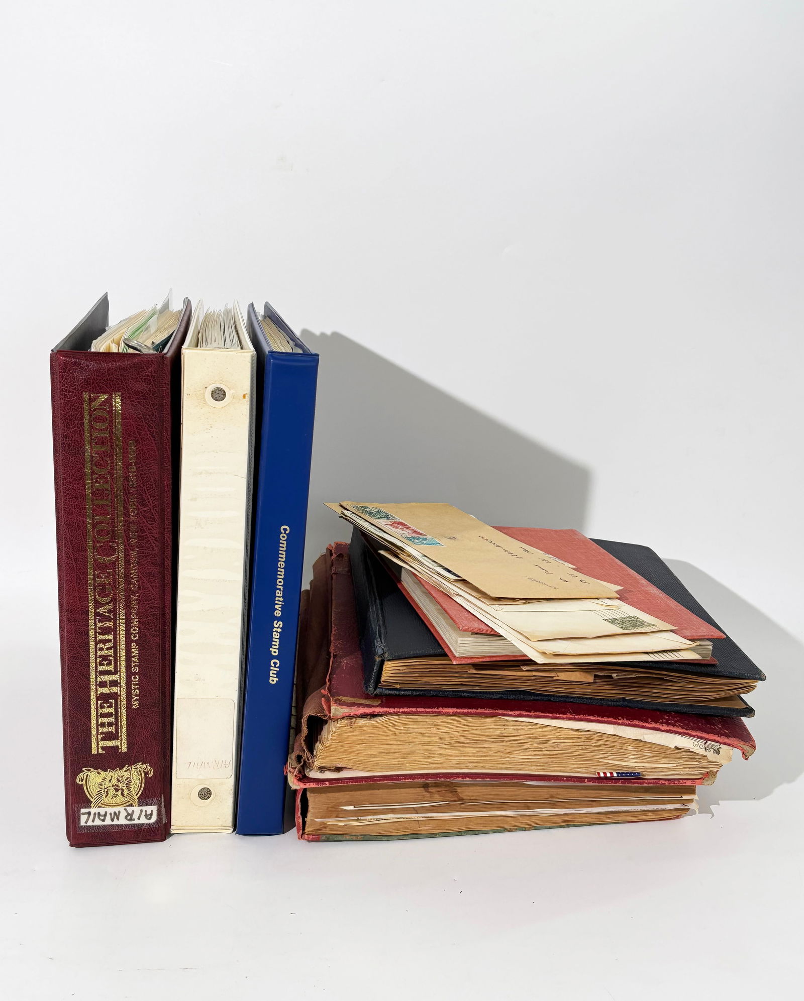 6 Albums Worldwide Postage Stamp Collection (1 of 12)