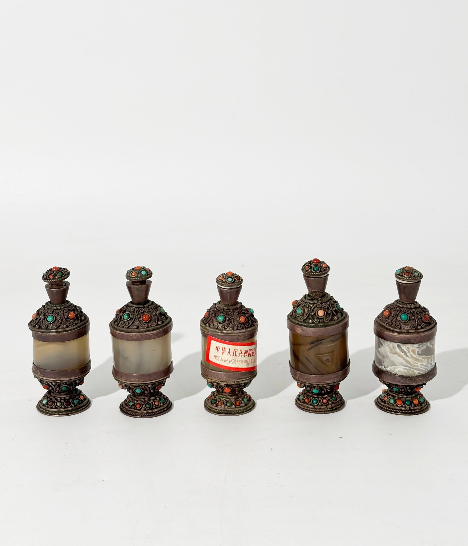 5 Chinese Silver & Chalcedony Agate Snuff Bottles (1 of 6)