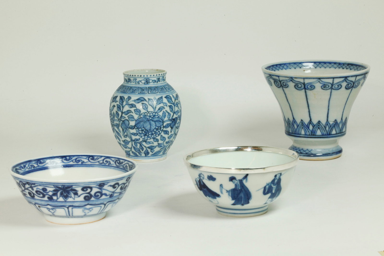 4 Chinese/South East Asian Blue White Porcelains (1 of 7)