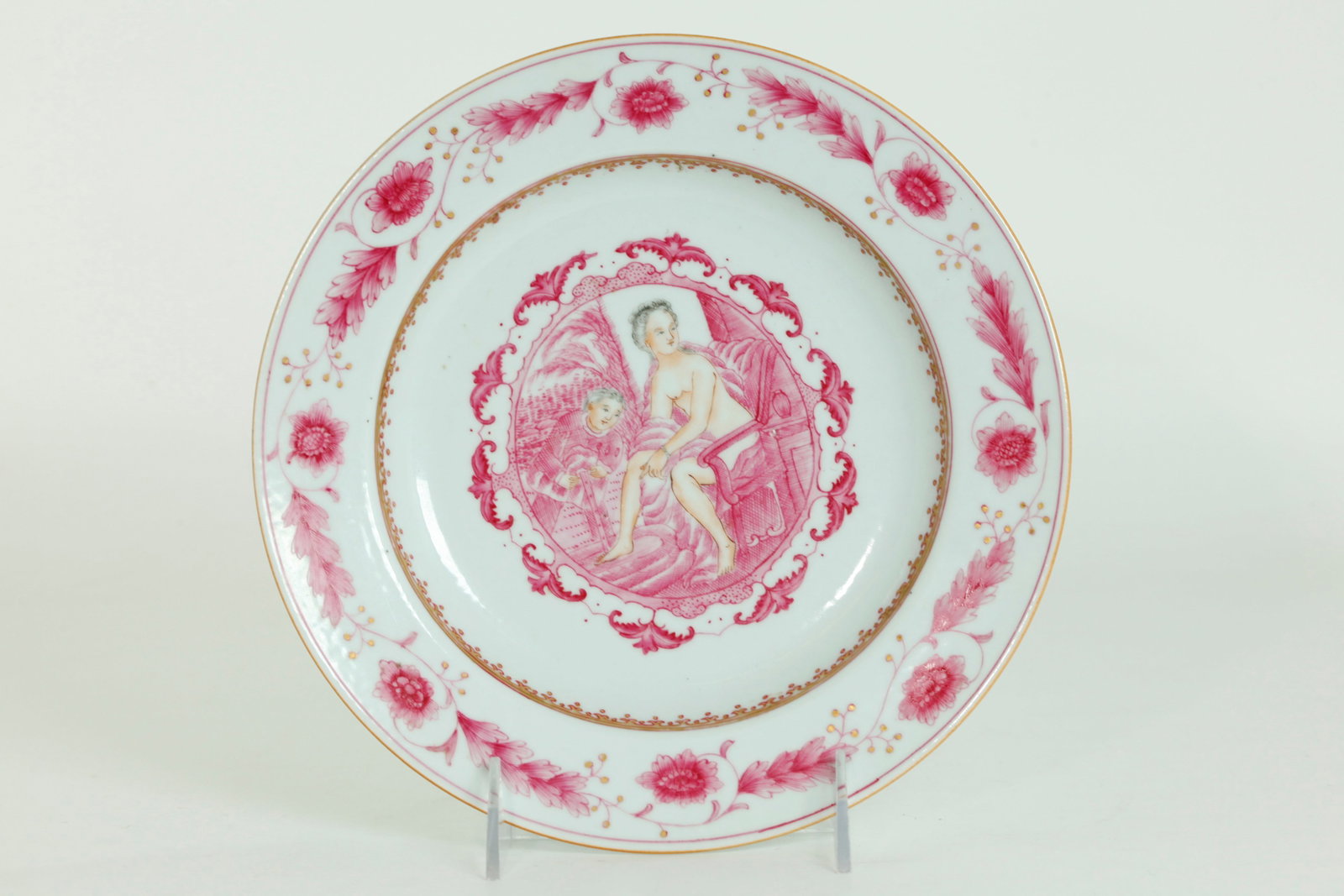Chinese Export Porcelain Bathing Lady Puce Plate (1 of 4)