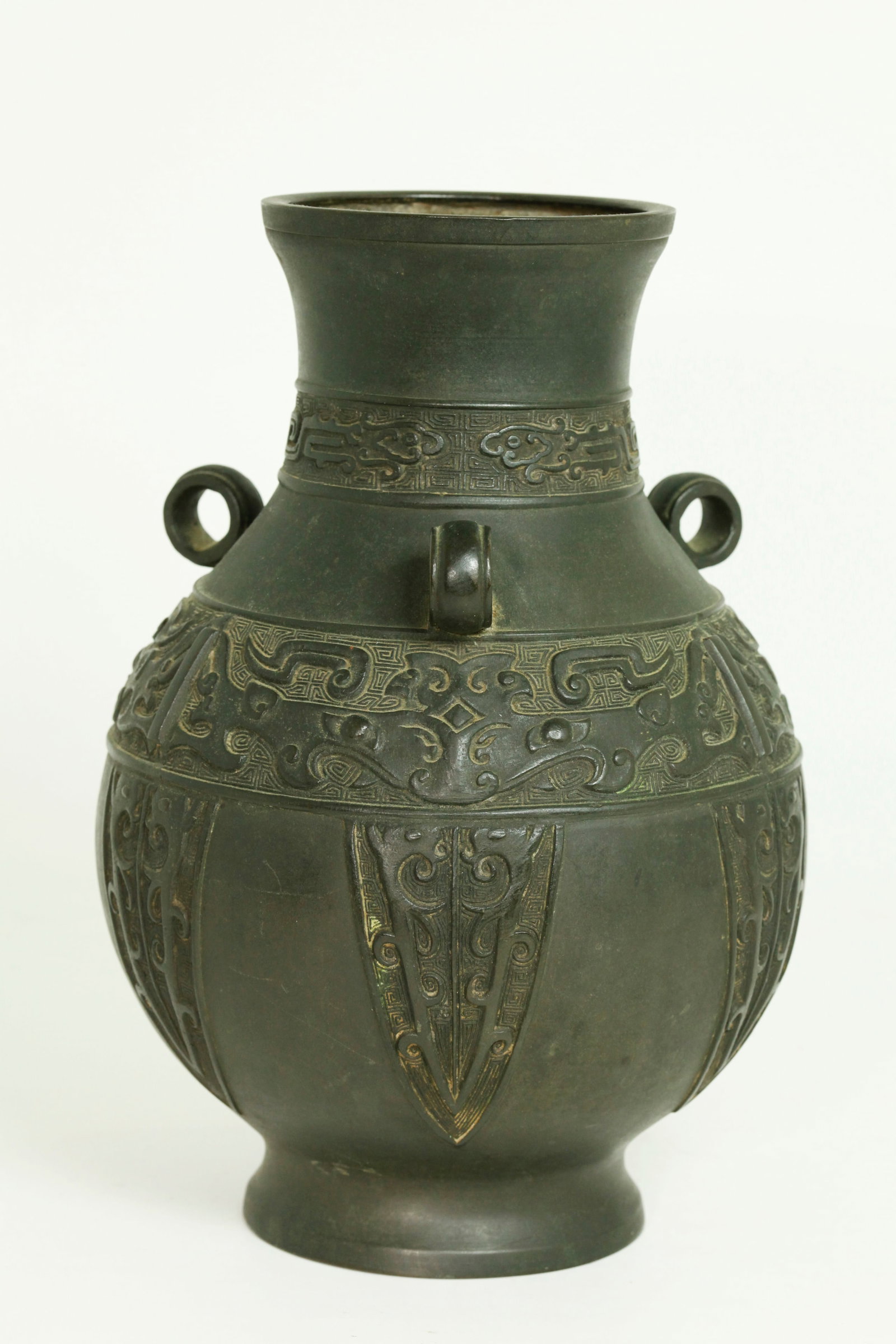 Chinese 18th/19th C Archaistic Bronze Hu Vase (1 of 5)