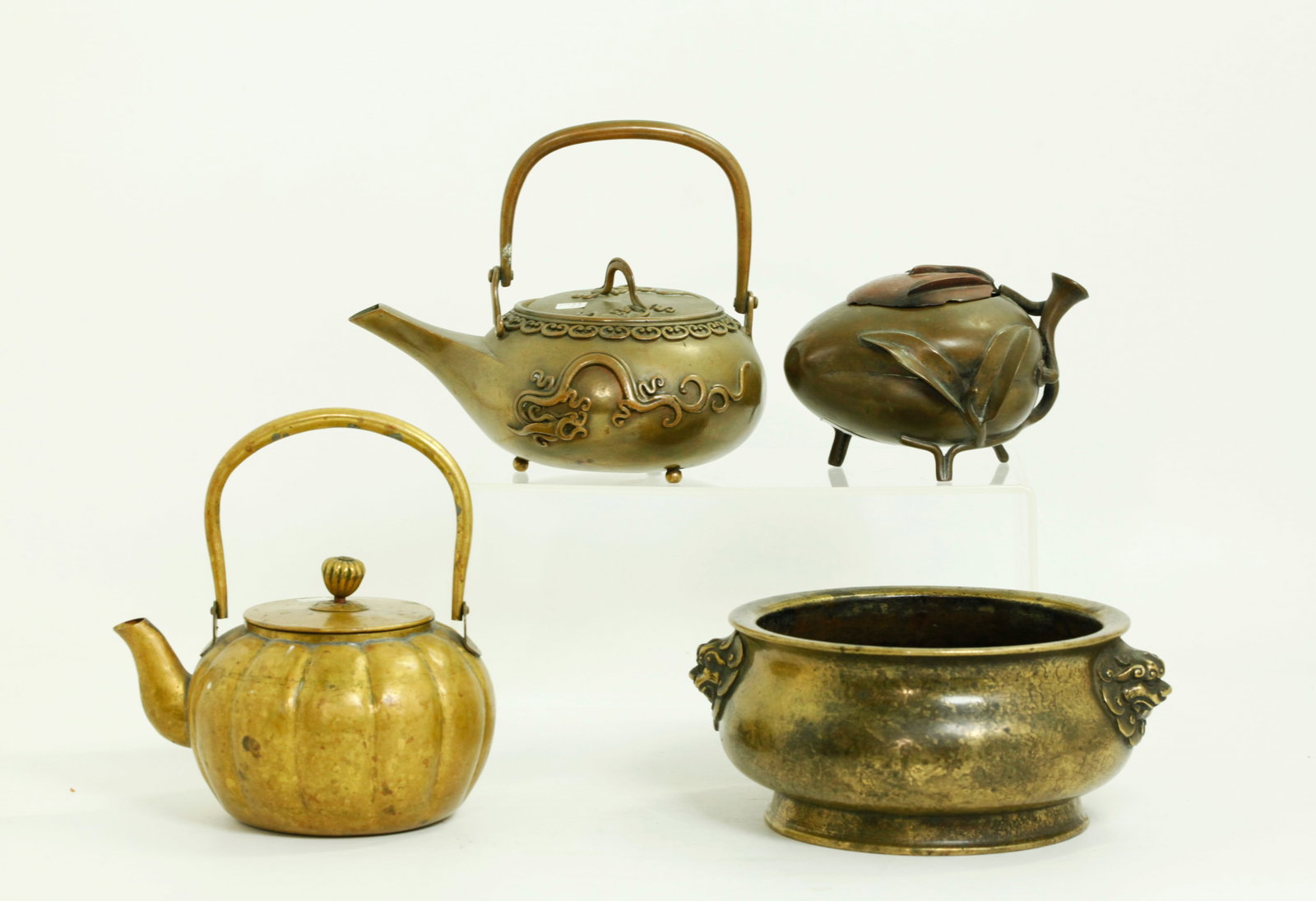 2 Chinese Qing Bronze Censers; 2 Japanese Teapots (1 of 6)