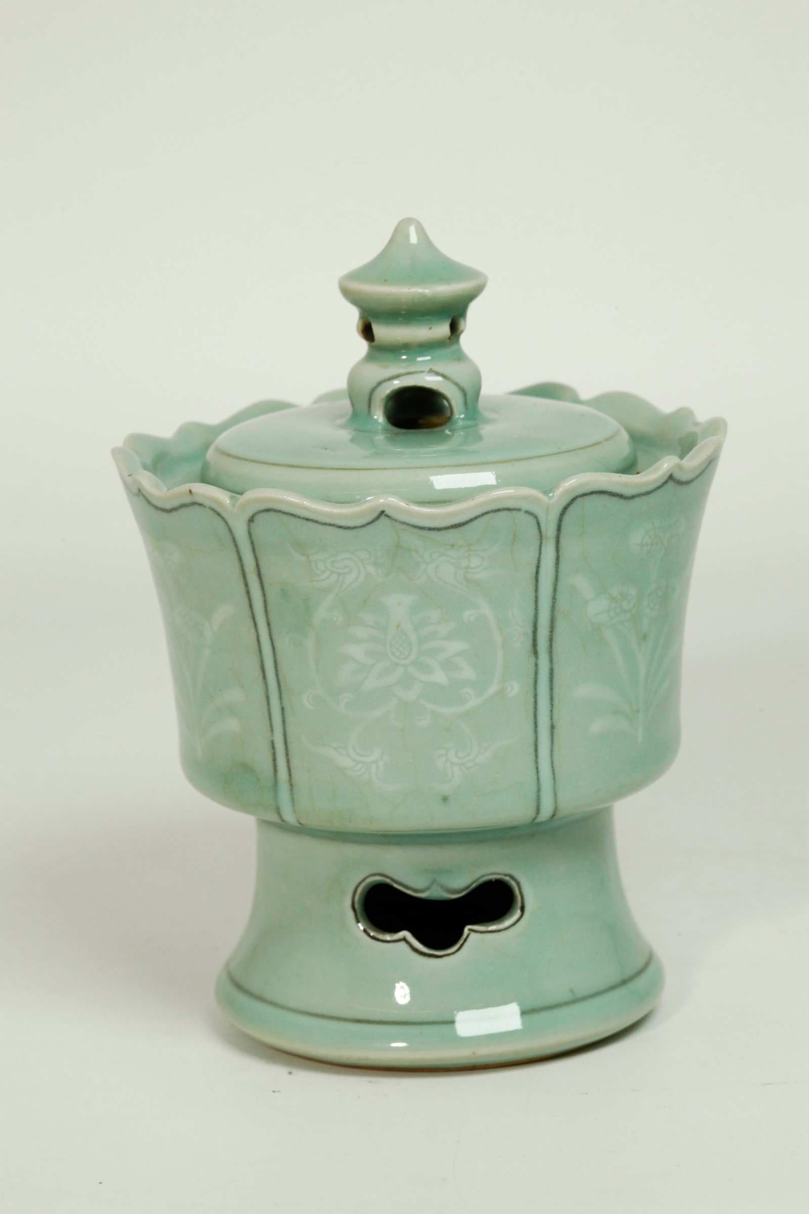Korean Blue-Green Celadon Porcelain Petal Censer (1 of 5)