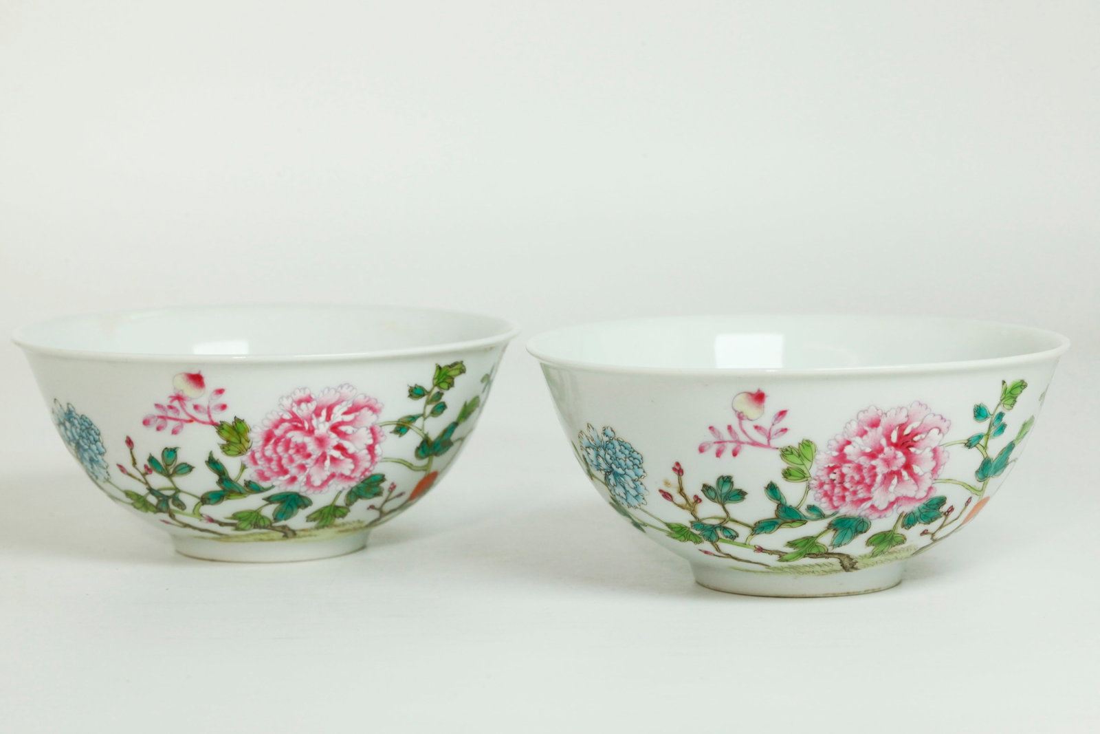 Pr Chinese Famille Rose Enamel Porcelain Bowls (1 of 6)