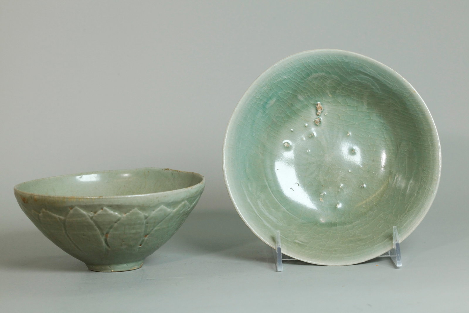 2 Fine Korean Goryeo Celadon Porcelain Bowls (1 of 7)