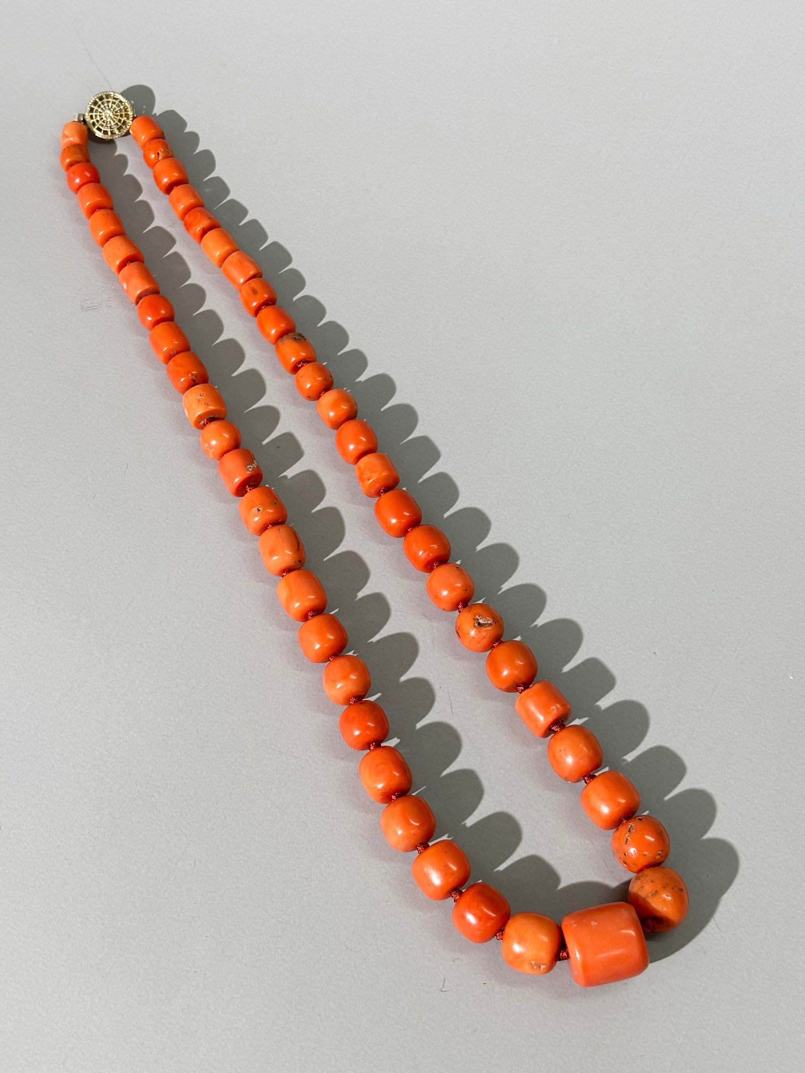 Antique Coral Bead Necklace Restrung; 75G (1 of 5)