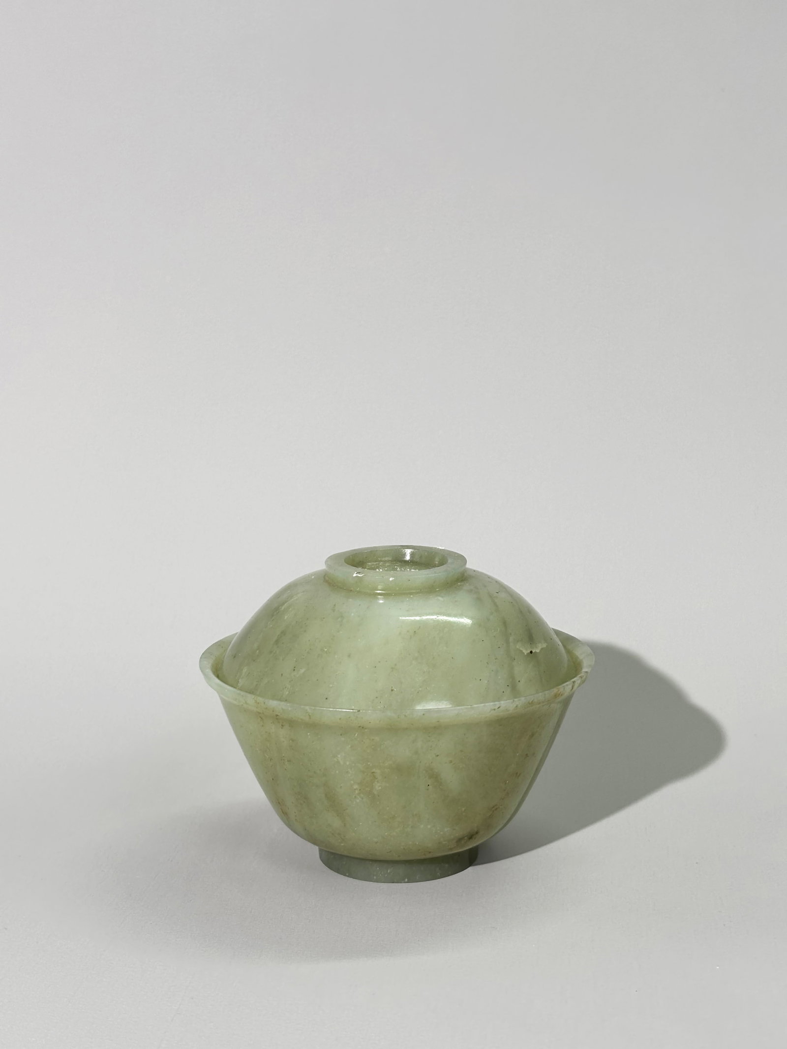 Chinese Qing Celadon Jade Gaiwan Teabowl & Cover (1 of 5)
