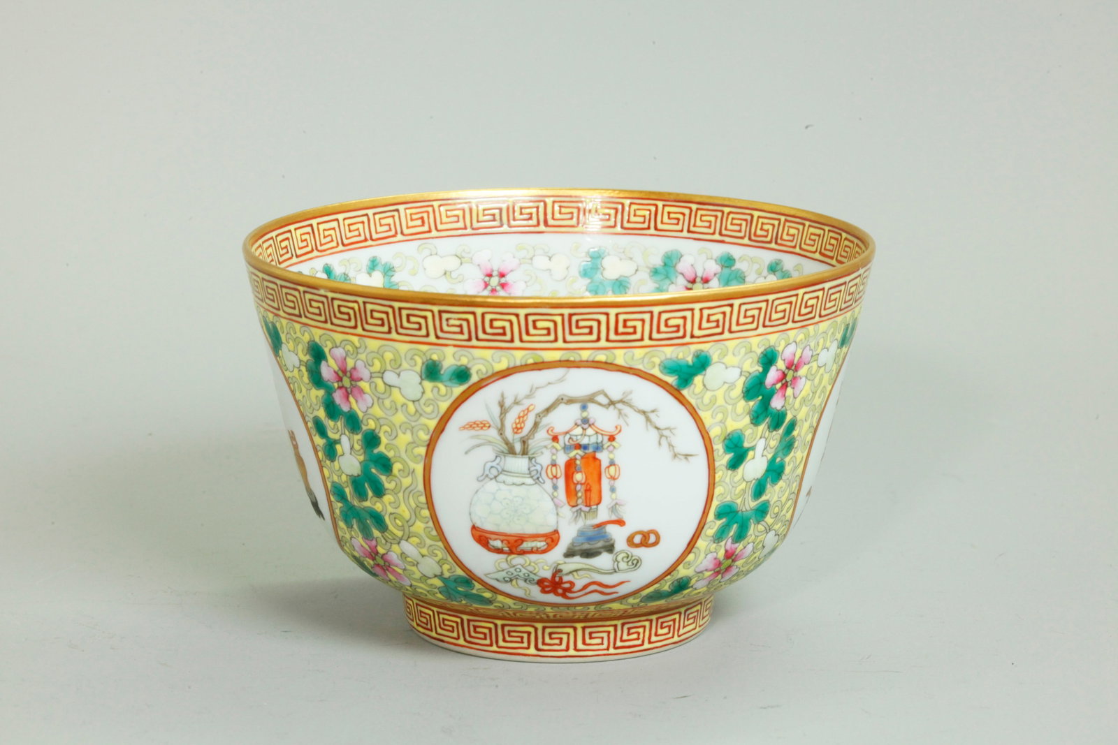 Fine Chinese 19th C Lantern & Gourd Porcelain Bowl (1 of 6)