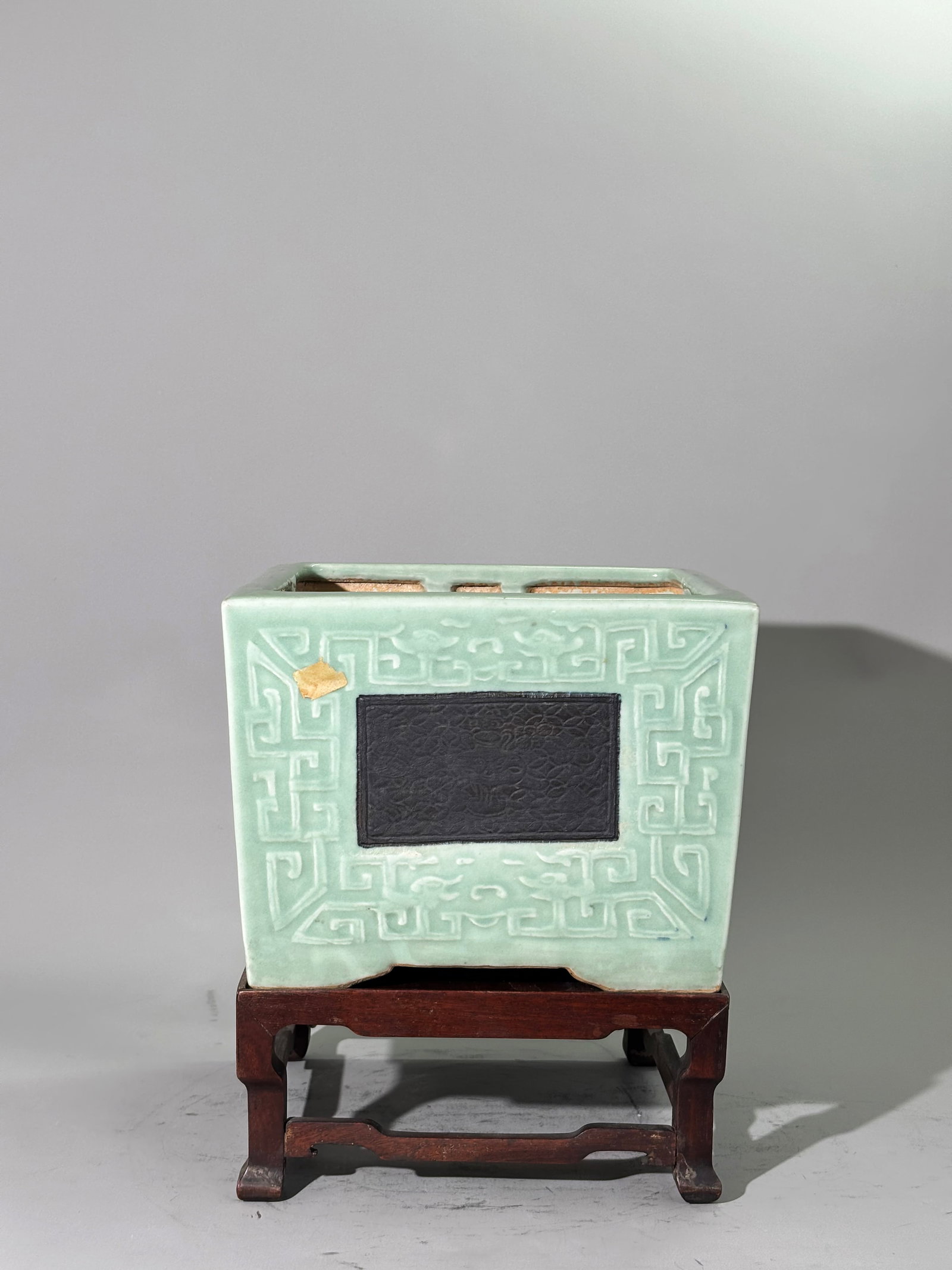 Good Chinese Qing Celadon Porcelain Planter (1 of 7)