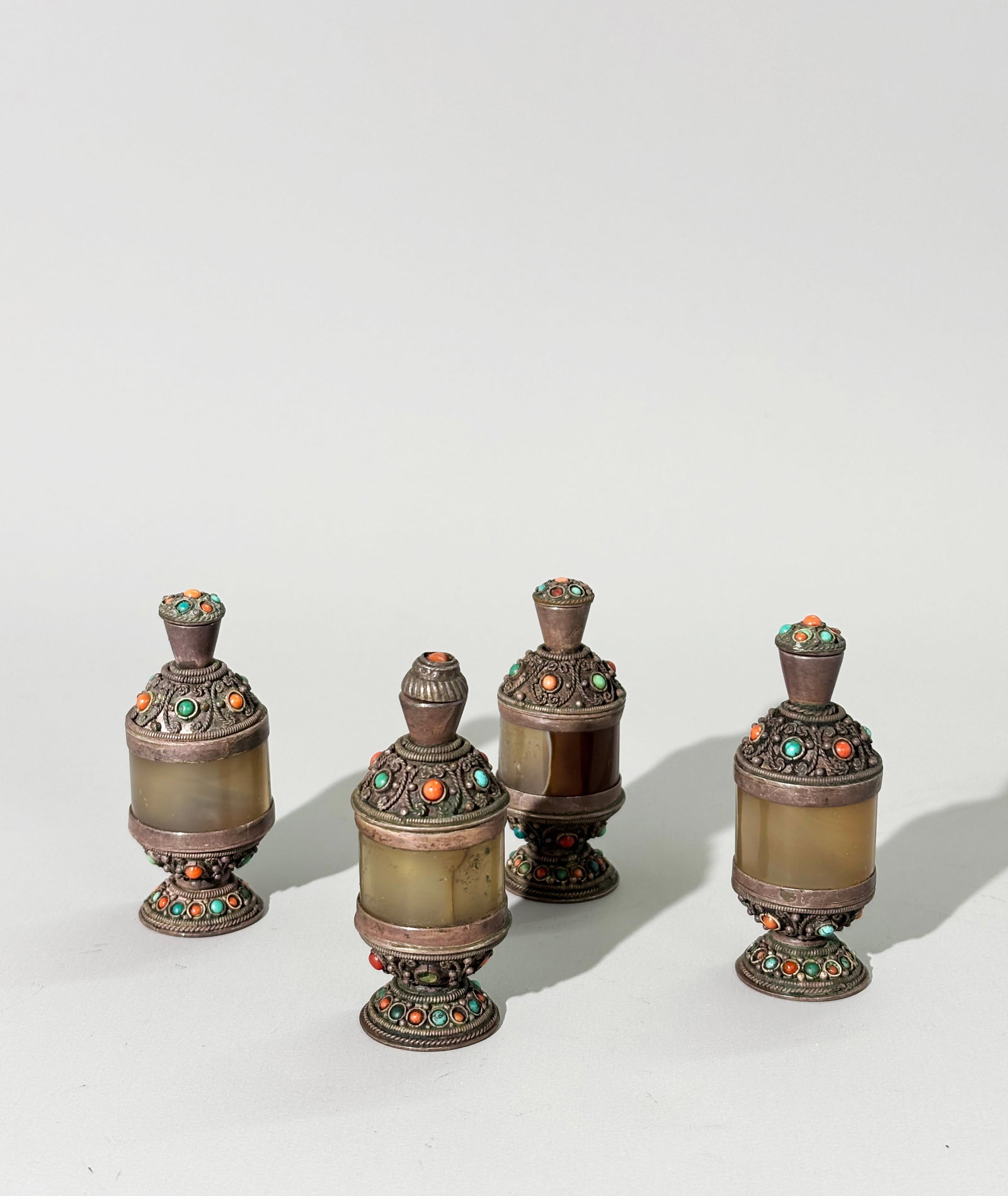 4 Chinese Tibetan Agate & Silver Snuff Bottles (1 of 7)