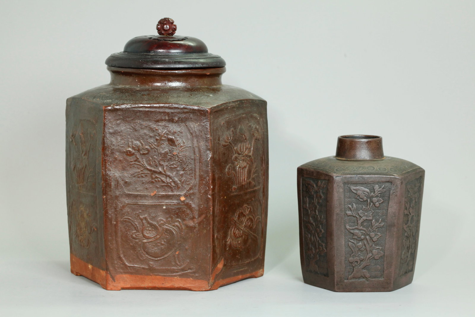 2 Chinese Qing Yixing Zisha Ceramic Tea Caddies (1 of 7)