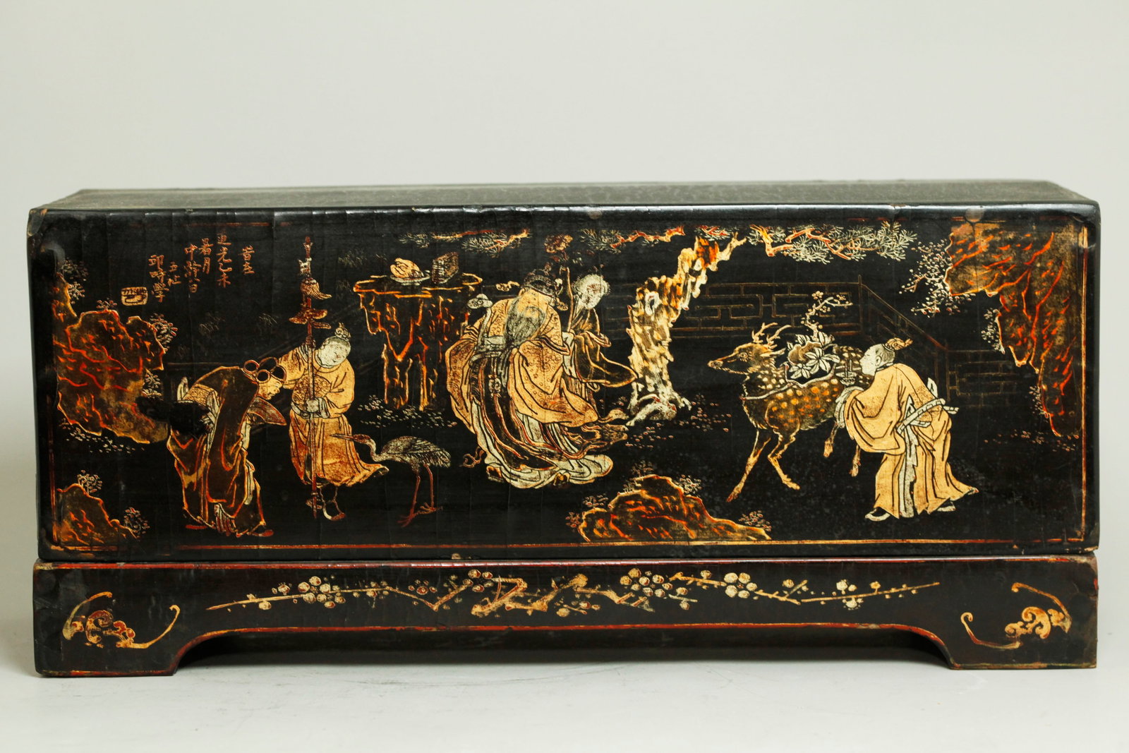 Chinese Qing Gilt Lacquered Wood Good Luck Box (1 of 10)