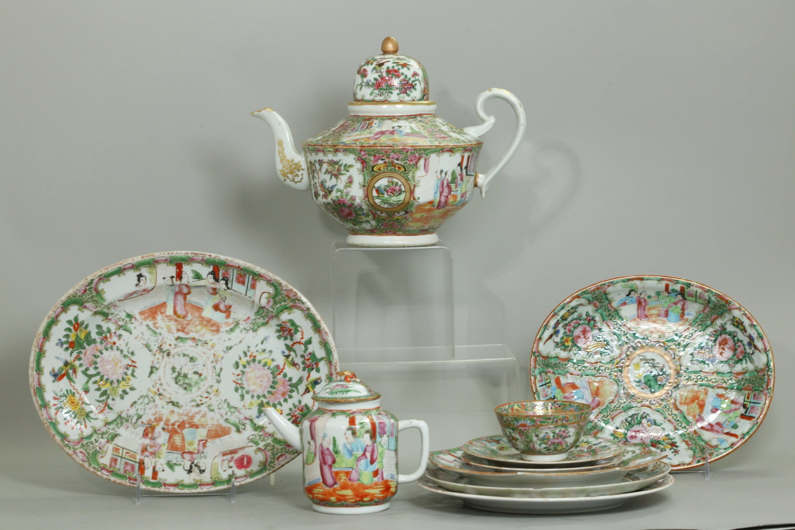 10 Chinese 19C Rose Medallion Mandarin Porcelains (1 of 10)