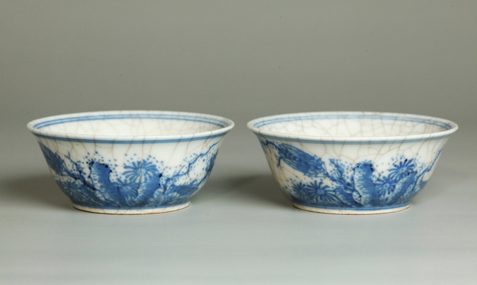 Pr Chinese Blue White Soft Crackle Porcelain Cups (1 of 6)